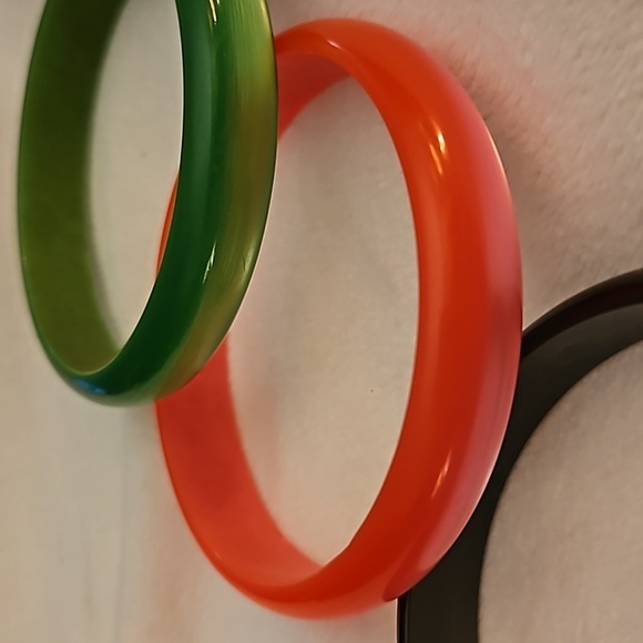Vintage Set of Three Moonglow Atomic Bangle Bracelets - Picture 4 of 8